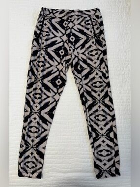 Katsumi women’s Black & Cream Patterned Leggings